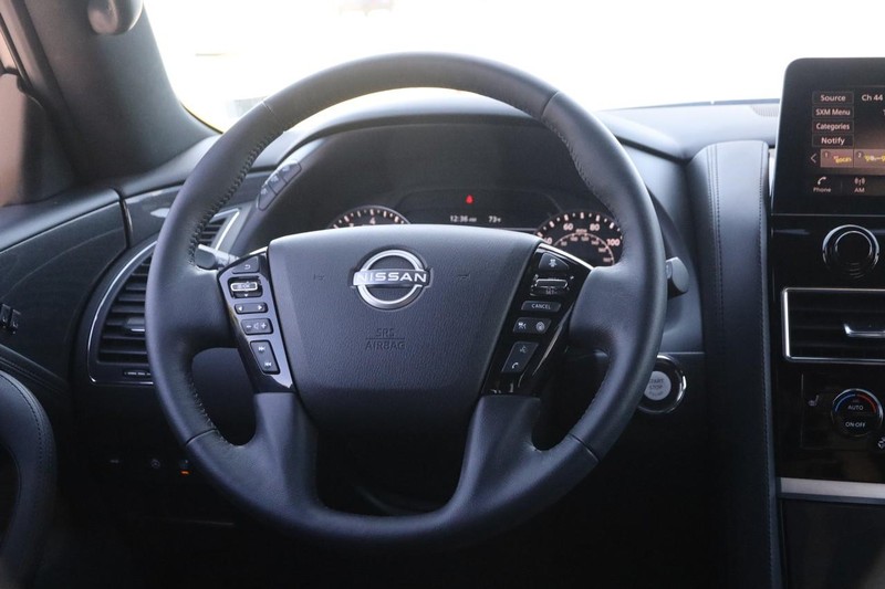 Nissan Armada Vehicle Image 26