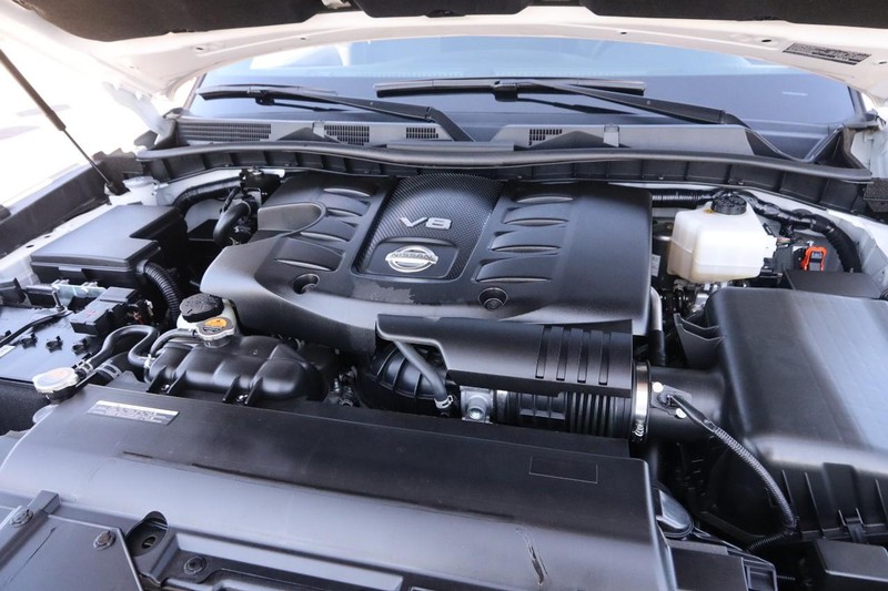 Nissan Armada Vehicle Image 30