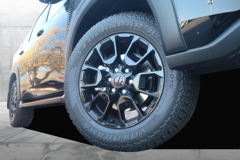 Nissan Armada Vehicle Image 03