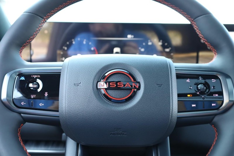 Nissan Armada Vehicle Image 13