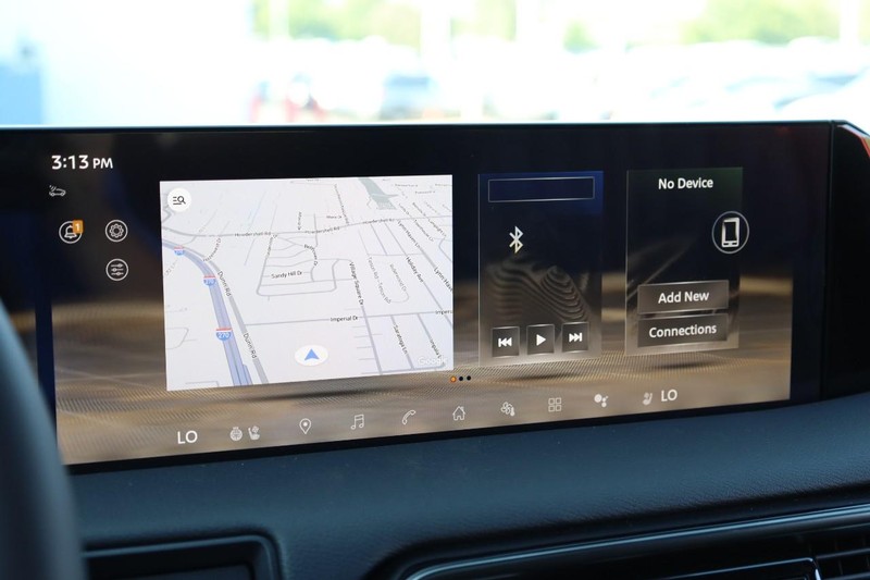 Nissan Armada Vehicle Image 15