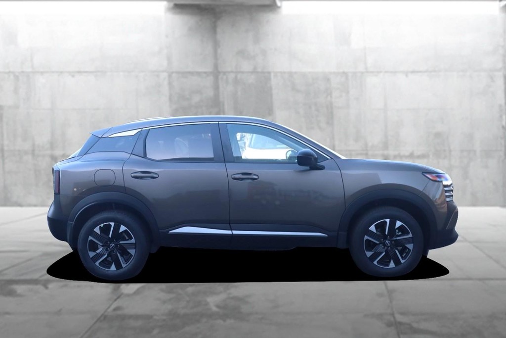 Nissan Kicks Vehicle Image 05