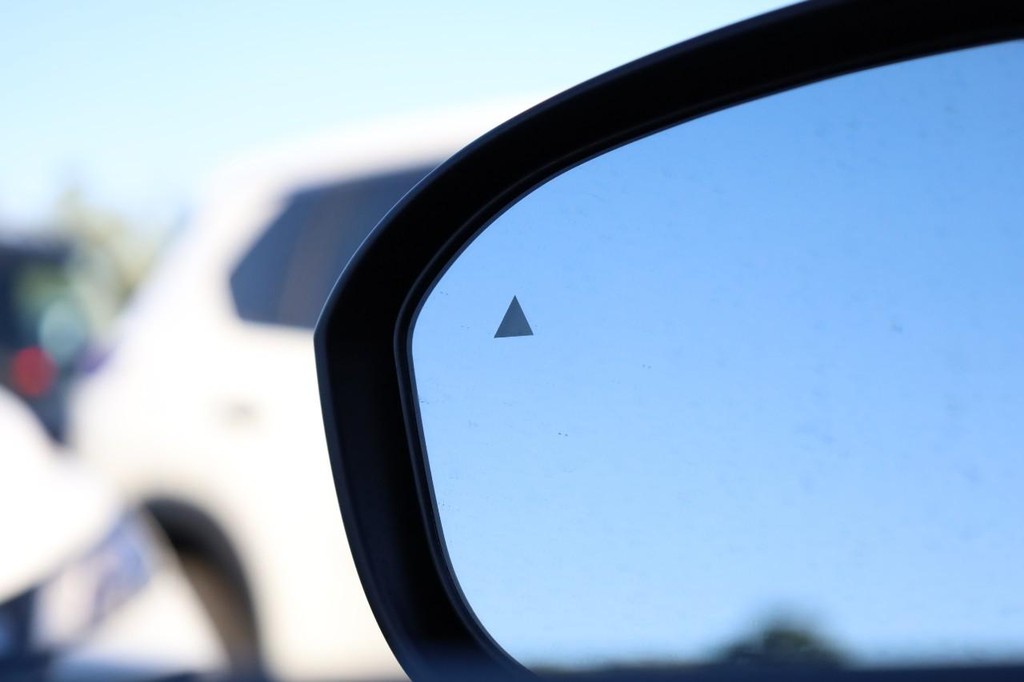 Nissan Kicks Vehicle Image 19