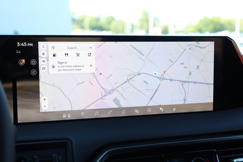 Nissan Armada Vehicle Full-screen Gallery Image 16