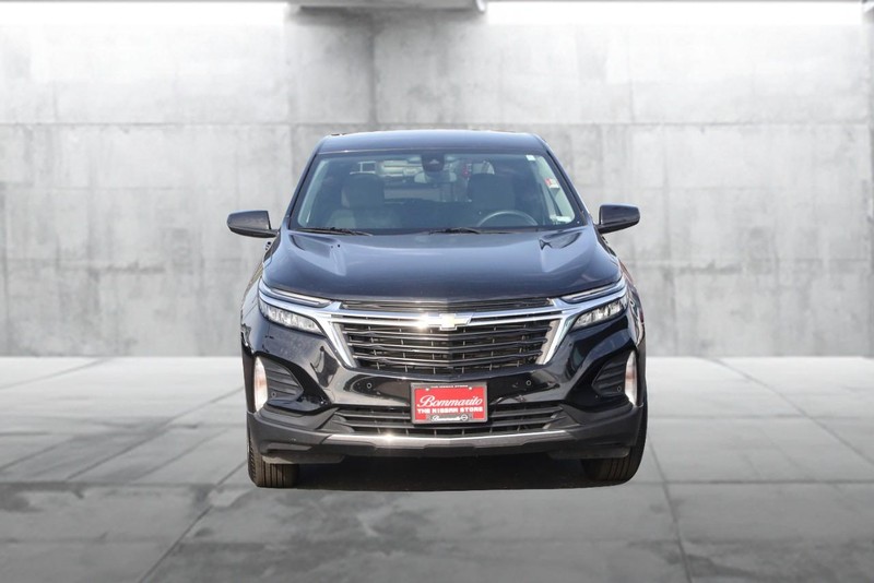 Chevrolet Equinox Vehicle Full-screen Gallery Image 04