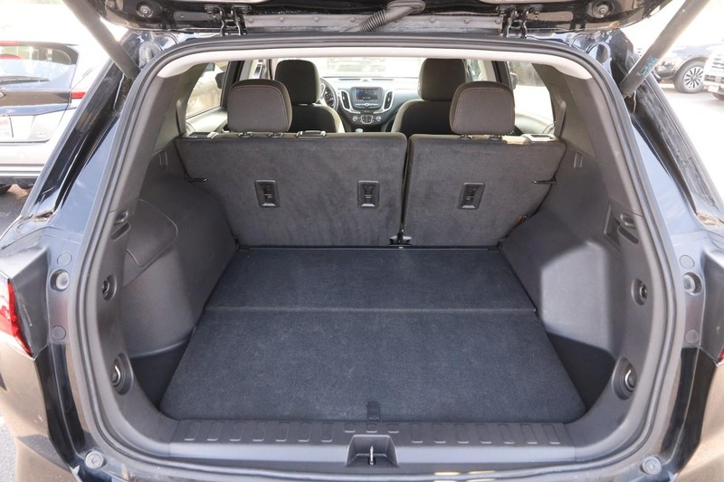 Chevrolet Equinox Vehicle Full-screen Gallery Image 07