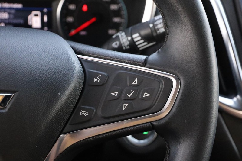 Chevrolet Equinox Vehicle Full-screen Gallery Image 13