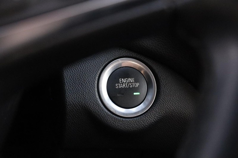 Chevrolet Equinox Vehicle Full-screen Gallery Image 15