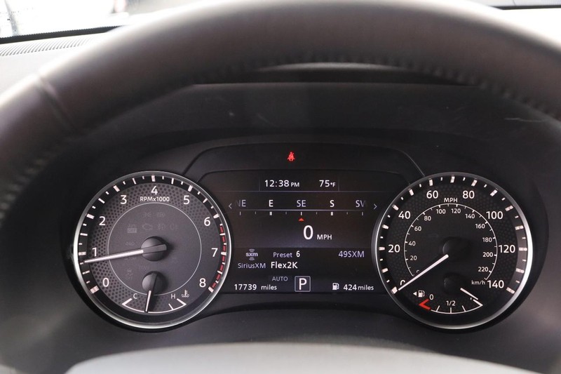 Nissan Armada Vehicle Image 14