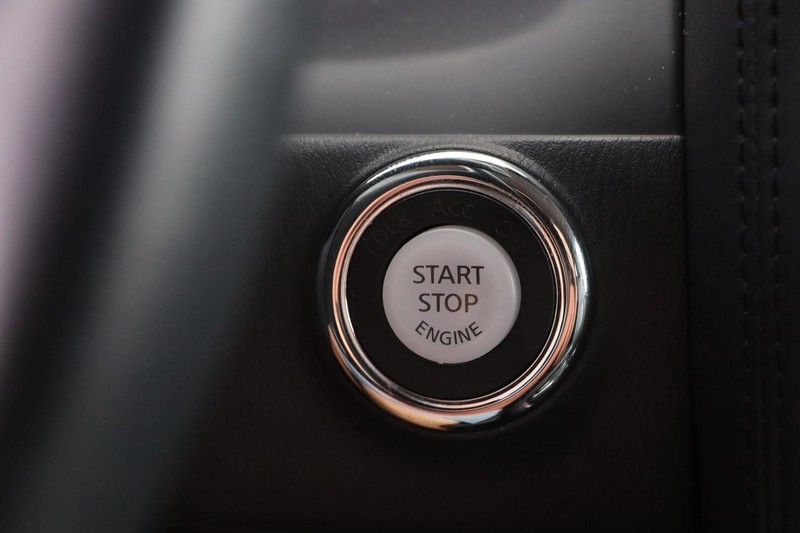 Nissan Armada Vehicle Image 15