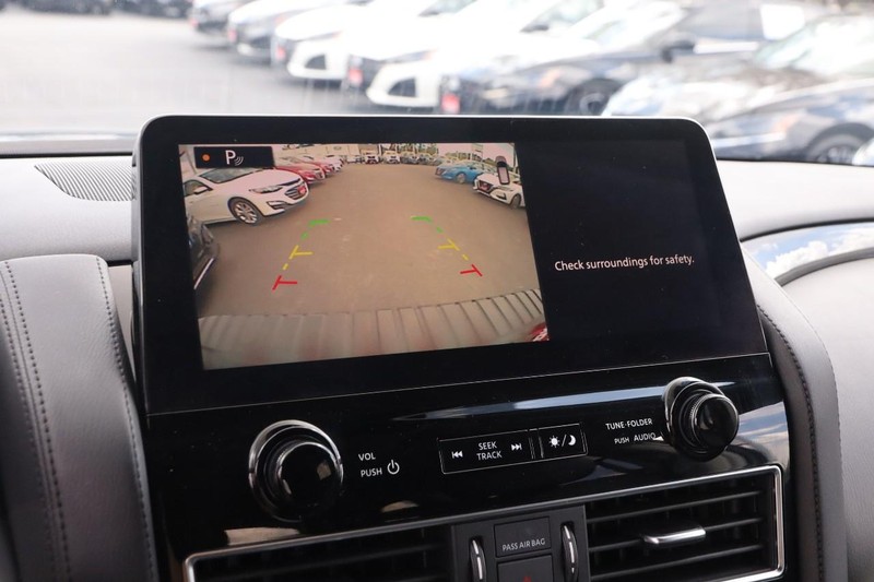 Nissan Armada Vehicle Image 17