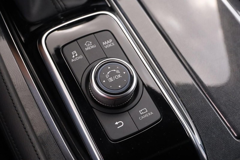 Nissan Armada Vehicle Image 20