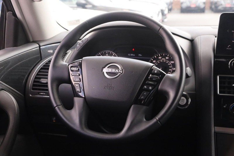 Nissan Armada Vehicle Image 23