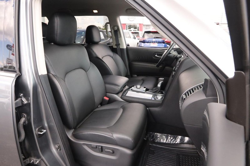 Nissan Armada Vehicle Image 26