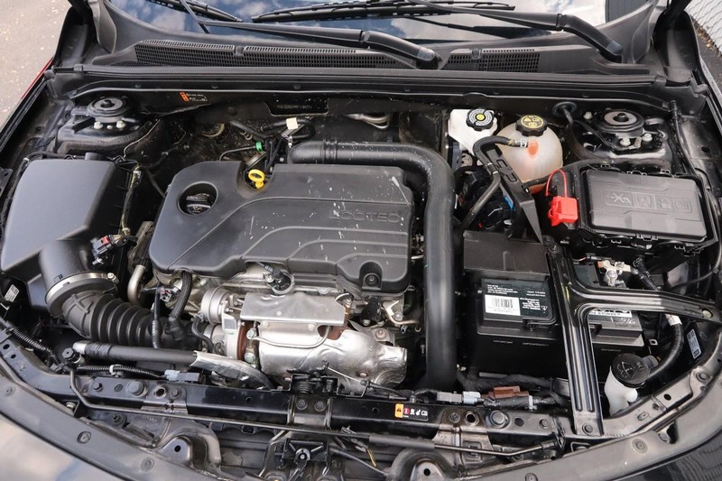 Chevrolet Malibu Vehicle Full-screen Gallery Image 25