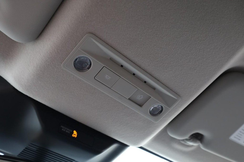 Nissan Kicks Vehicle Image 17