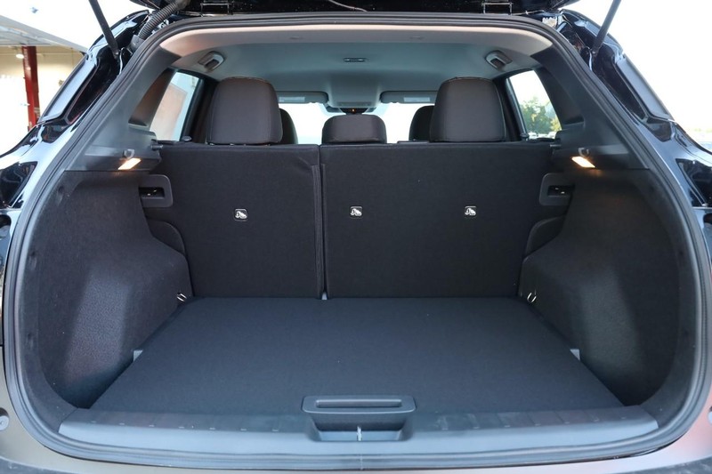 Nissan Kicks Vehicle Full-screen Gallery Image 7