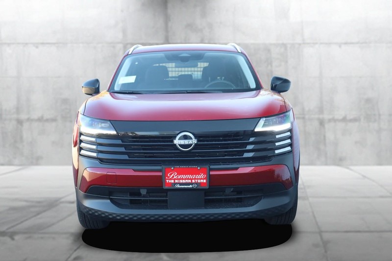 Nissan Kicks Vehicle Full-screen Gallery Image 4