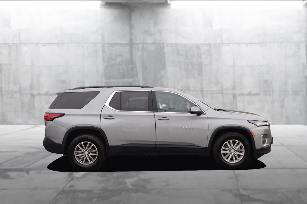 Chevrolet Traverse Vehicle Image 05