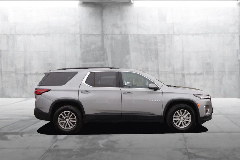 Chevrolet Traverse Vehicle Full-screen Gallery Image 05