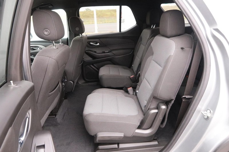 Chevrolet Traverse Vehicle Full-screen Gallery Image 11