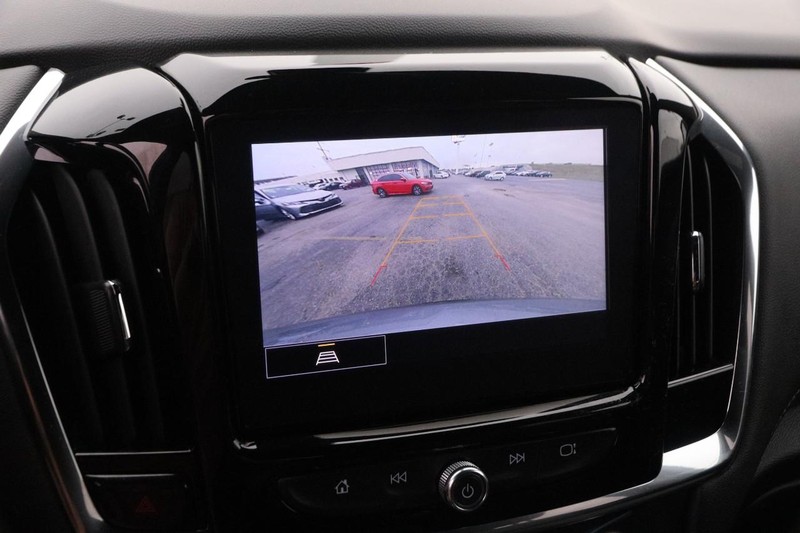 Chevrolet Traverse Vehicle Full-screen Gallery Image 18