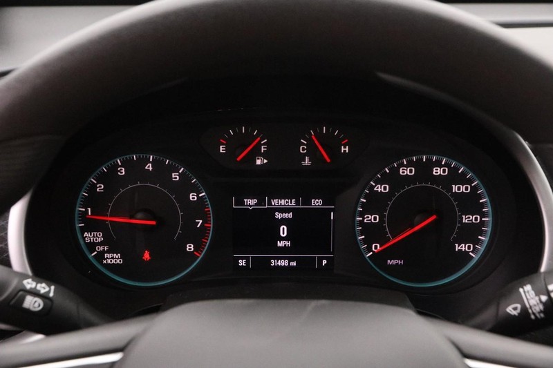 Chevrolet Malibu Vehicle Full-screen Gallery Image 14