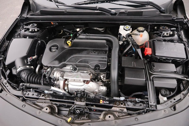 Chevrolet Malibu Vehicle Full-screen Gallery Image 26