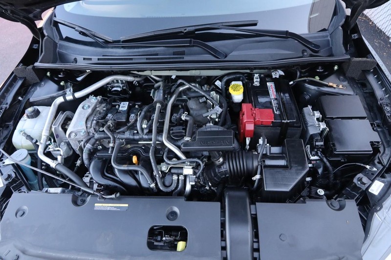 Nissan Sentra Vehicle Image 25