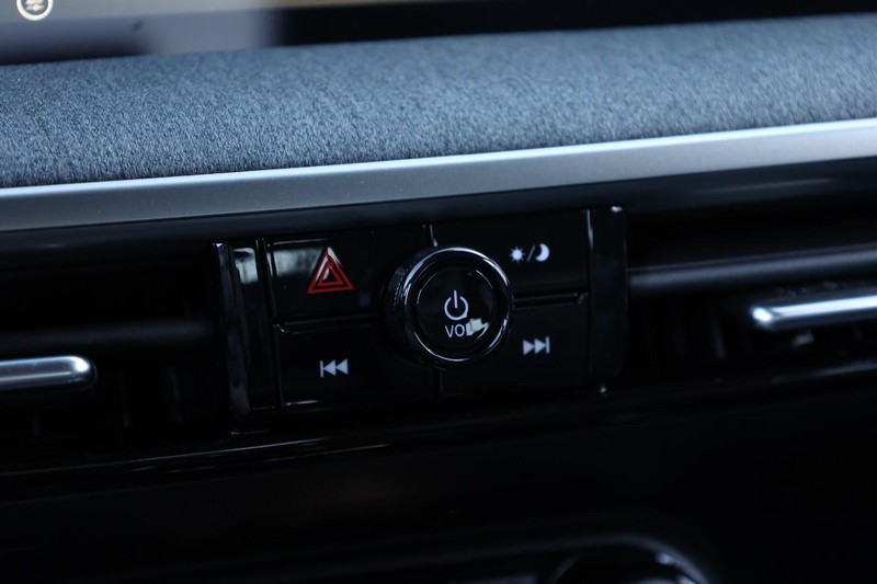 Nissan Kicks Vehicle Image 13