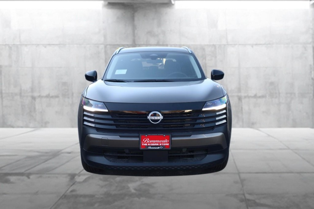 Nissan Kicks Vehicle Image 04