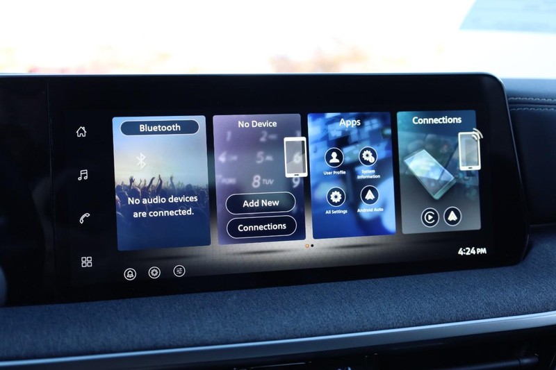 Nissan Kicks Vehicle Image 11