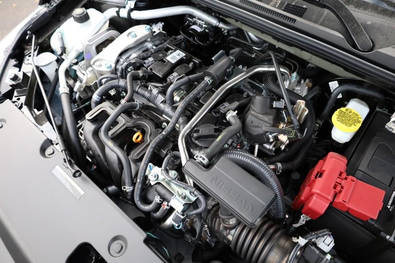 Nissan Sentra Vehicle Image 24