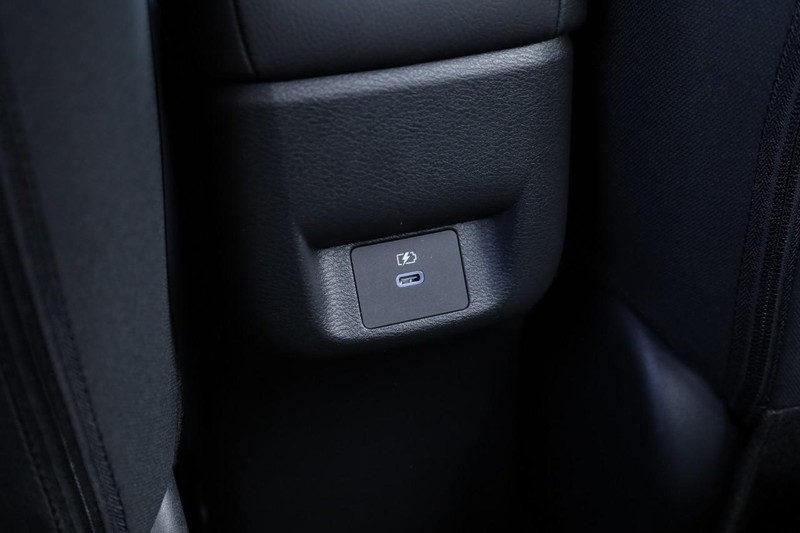 Nissan Versa Vehicle Image 20