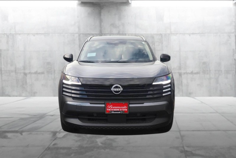 Nissan Kicks Vehicle Image 04