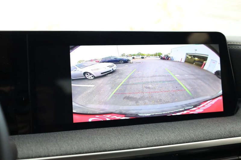 Nissan Kicks Vehicle Image 12