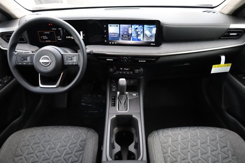 Nissan Kicks Vehicle Image 21