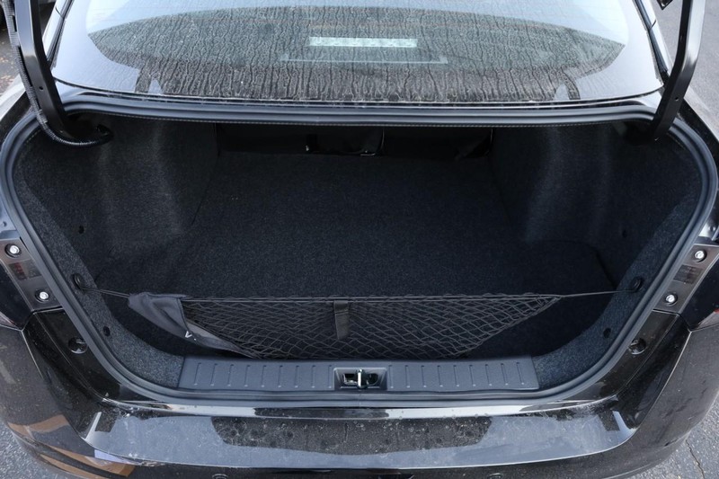 Nissan Versa Vehicle Image 07