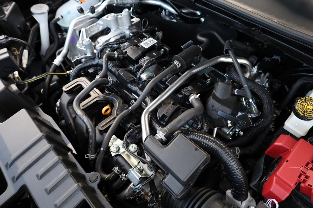 Nissan Kicks Vehicle Full-screen Gallery Image 28