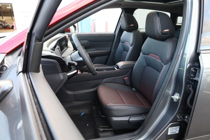 Nissan Kicks Vehicle Image 10