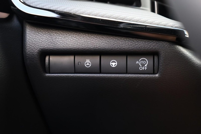 Nissan Kicks Vehicle Image 21
