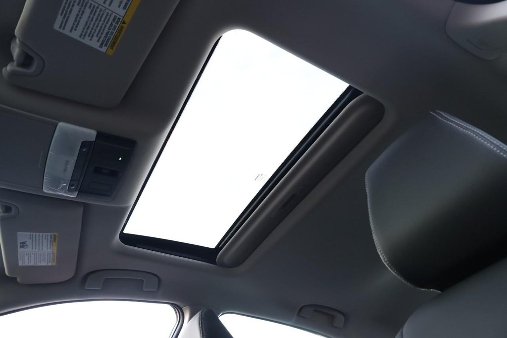 Nissan Altima Vehicle Image 08