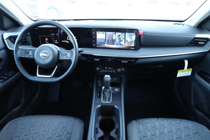 Nissan Kicks Vehicle Image 22