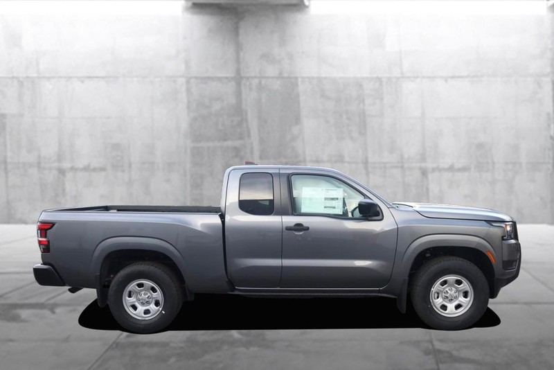 Nissan Frontier Vehicle Image 05