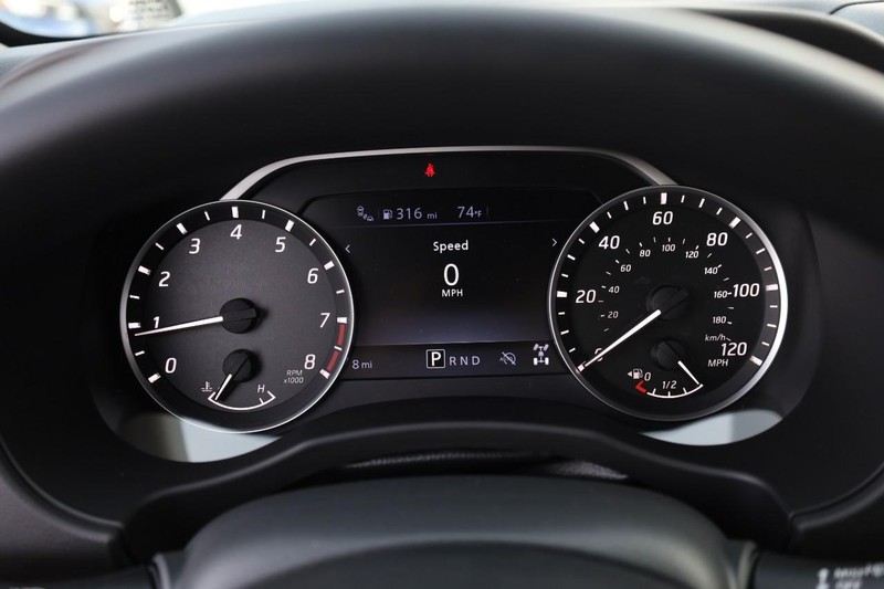 Nissan Frontier Vehicle Image 10