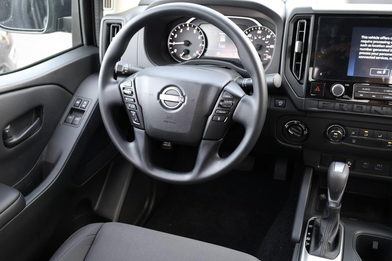 Nissan Frontier Vehicle Image 23