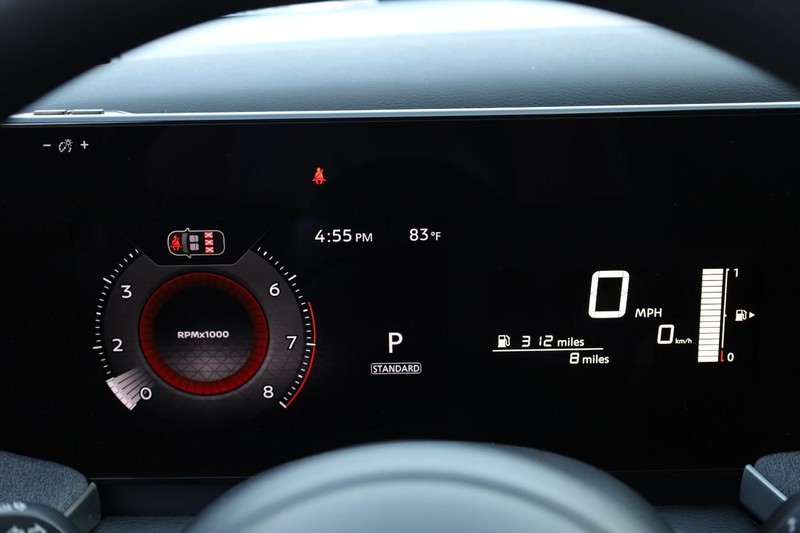 Nissan Kicks Vehicle Image 10