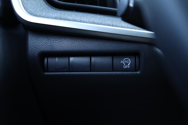 Nissan Kicks Vehicle Image 19