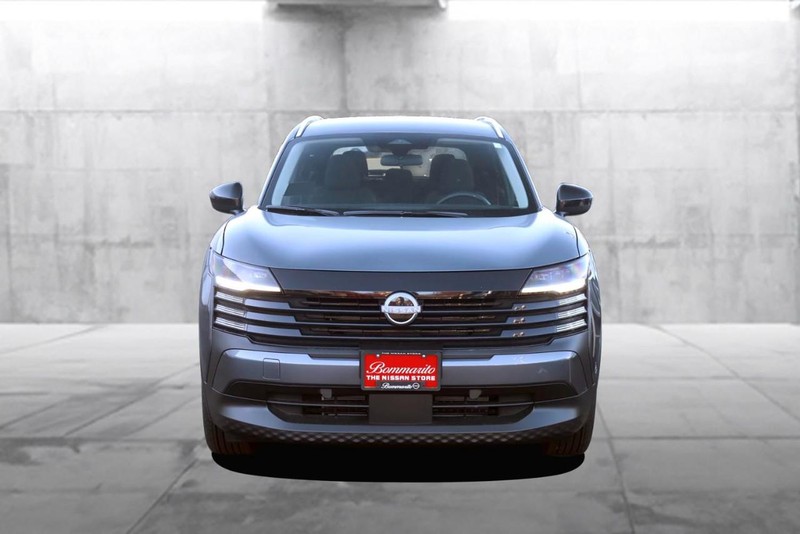 Nissan Kicks Vehicle Image 04