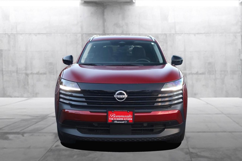 Nissan Kicks Vehicle Full-screen Gallery Image 4